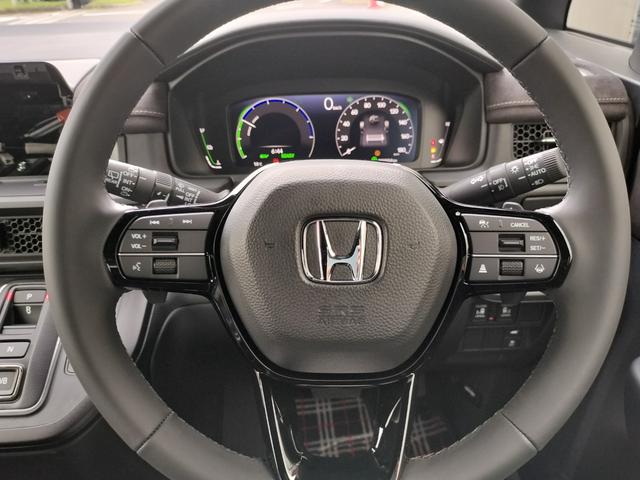 ステップワゴン eHEVスパーダプレミアムラインブラックエディション 新車 未登録車 展示車 オーディオレス マルチビューカメラシステム運転席&助手席&2列目シートヒーター 二列目オットマン コンビシート プレミアムラインブラックエディション(26枚目)