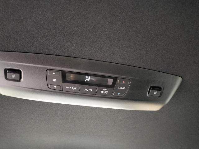 ステップワゴン eHEVスパーダプレミアムラインブラックエディション 新車 未登録車 展示車 オーディオレス マルチビューカメラシステム運転席&助手席&2列目シートヒーター 二列目オットマン コンビシート プレミアムラインブラックエディション(41枚目)