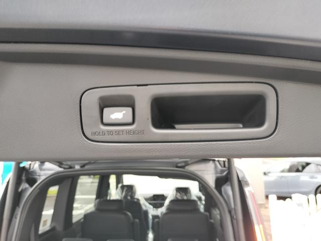 ステップワゴン eHEVスパーダプレミアムラインブラックエディション 新車 未登録車 展示車 オーディオレス マルチビューカメラシステム運転席&助手席&2列目シートヒーター 二列目オットマン コンビシート プレミアムラインブラックエディション(43枚目)