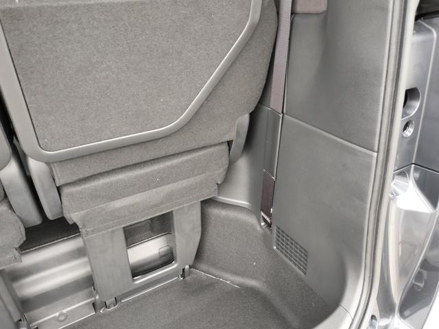 ステップワゴン eHEVスパーダプレミアムラインブラックエディション 新車 未登録車 展示車 オーディオレス マルチビューカメラシステム運転席&助手席&2列目シートヒーター 二列目オットマン コンビシート プレミアムラインブラックエディション(47枚目)