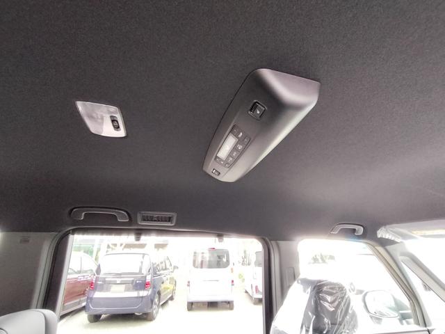 ステップワゴン スパーダ　プレミアムライン　新車　未登録車　ホンダディーラー出品　純正１１．４インチナビ　マルチビューカメラシステム　シートヒーター　後席エアコン　１７インチアルミホイール　二列目シートヒーター　展示車（20枚目）