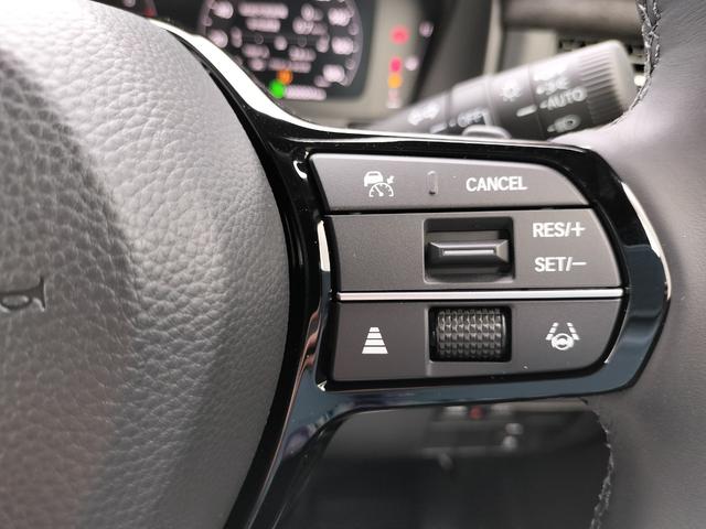 ステップワゴン スパーダ　プレミアムライン　新車　未登録車　ホンダディーラー出品　純正１１．４インチナビ　マルチビューカメラシステム　シートヒーター　後席エアコン　１７インチアルミホイール　二列目シートヒーター　展示車（47枚目）