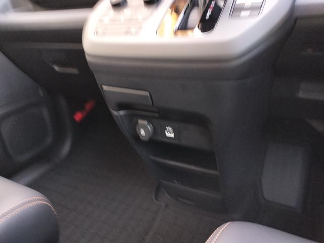 フリード クロスター ホンダディーラー試乗車 代車 5人乗り 15インチアルミホイール TV視聴可 純正ナビ 2列目6:4分割可倒式シート ブラインドスポットインフォメーション 運転席&助手席シートヒーター(33枚目)