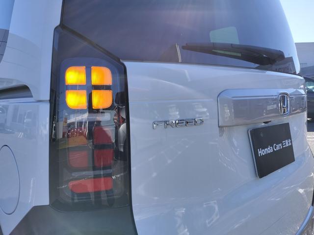 フリード クロスター ホンダディーラー試乗車 代車 5人乗り 15インチアルミホイール TV視聴可 純正ナビ 2列目6:4分割可倒式シート ブラインドスポットインフォメーション 運転席&助手席シートヒーター(50枚目)