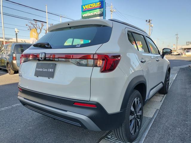 ＷＲ－Ｖ Ｚ＋　ホンダディーラー試乗車　代車　ボディコーティング施工車　ＥＴＣ　純正ナビ　駐車監視機能付き前後ドライブレコーダー　ＴＶ視聴可　リアセンターアームレスト　パーセルカバー　コンビシート（11枚目）