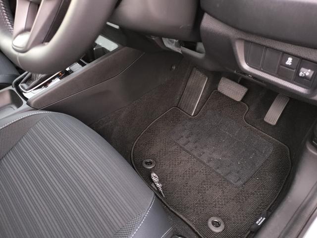 ＷＲ－Ｖ Ｚ＋　ホンダディーラー試乗車　代車　ボディコーティング施工車　ＥＴＣ　純正ナビ　駐車監視機能付き前後ドライブレコーダー　ＴＶ視聴可　リアセンターアームレスト　パーセルカバー　コンビシート（29枚目）
