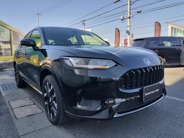 ＺＲ－Ｖ ｅ：ＨＥＶ　Ｚ　ホンダディーラー試乗車　前後ドラレコ　　駐車監視機能付き前後ドラレコ　代車　ＴＶ視聴可ナビ　１２スピーカー　運転席＆助手席シートヒーター　本革シート＋運転席８ウェイ助手席４ウェイパワーシート（8枚目）