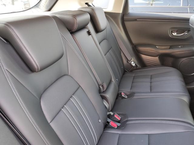 ＺＲ－Ｖ ｅ：ＨＥＶ　Ｚ　ホンダディーラー試乗車　前後ドラレコ　　駐車監視機能付き前後ドラレコ　代車　ＴＶ視聴可ナビ　１２スピーカー　運転席＆助手席シートヒーター　本革シート＋運転席８ウェイ助手席４ウェイパワーシート（39枚目）