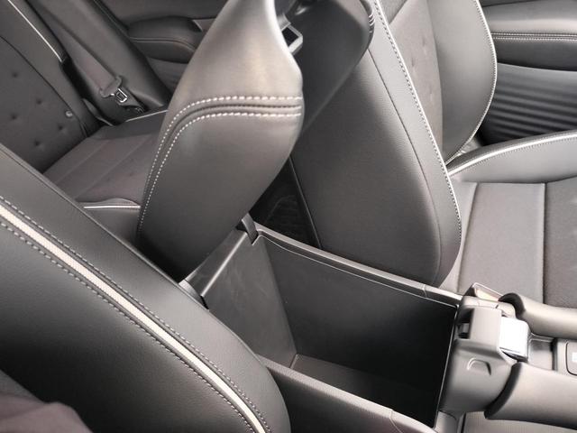 ＺＲ－Ｖ ｅ：ＨＥＶ　Ｘ特別仕様車ブラックスタイル　ホンダディーラー試乗車　走行距離小　ホンダコネクトナビ　後退出庫サポート　マルチビューカメラシステム　ＥＴＣ２．０車載器　ワイヤレス充電器　運転席＆助手席シートヒーター１８インチアルミホイール（24枚目）