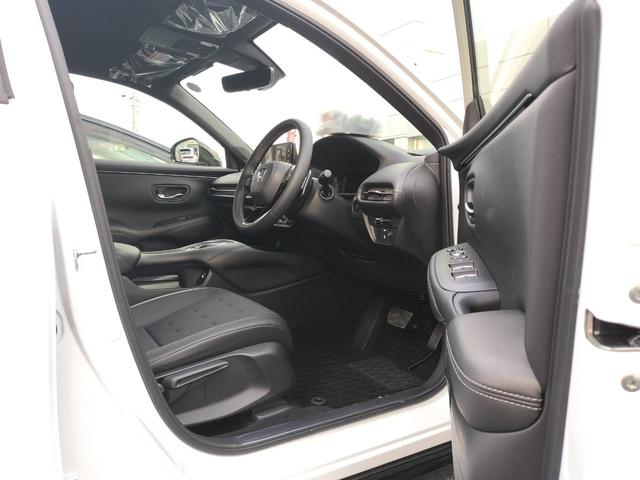 ＺＲ－Ｖ ｅ：ＨＥＶ　Ｘ特別仕様車ブラックスタイル　ホンダディーラー試乗車　走行距離小　ホンダコネクトナビ　後退出庫サポート　マルチビューカメラシステム　ＥＴＣ２．０車載器　ワイヤレス充電器　運転席＆助手席シートヒーター１８インチアルミホイール（36枚目）