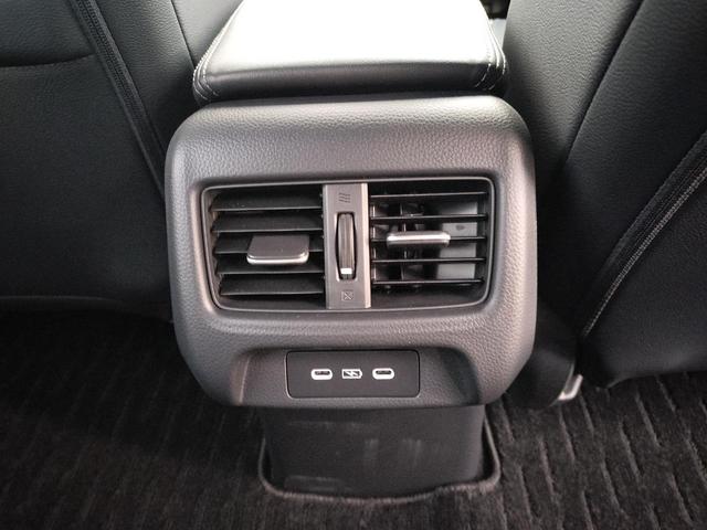 ＺＲ－Ｖ ｅ：ＨＥＶ　Ｘ特別仕様車ブラックスタイル　ホンダディーラー試乗車　走行距離小　ホンダコネクトナビ　後退出庫サポート　マルチビューカメラシステム　ＥＴＣ２．０車載器　ワイヤレス充電器　運転席＆助手席シートヒーター１８インチアルミホイール（42枚目）