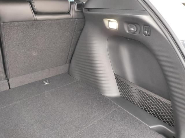 ＺＲ－Ｖ ｅ：ＨＥＶ　Ｘ特別仕様車ブラックスタイル　ホンダディーラー試乗車　走行距離小　ホンダコネクトナビ　後退出庫サポート　マルチビューカメラシステム　ＥＴＣ２．０車載器　ワイヤレス充電器　運転席＆助手席シートヒーター１８インチアルミホイール（49枚目）