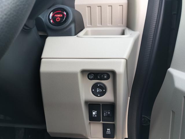 ���[�^�[�X�|�[�c�̊X�O�d���鎭�s�̒��S���ɗ��n���Ă���܂��B�鎭�����ʃ������ɂ���X�܂ł���