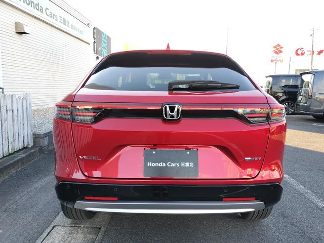 ヴェゼル ｅ：ＨＥＶ　Ｚ　新車　未登録車　車検３年　保証３年　ホンダディーラー展示車　オーディオレス　シートヒーター　ハンズフリーアクセスパワーテールゲート　１８インチアルミホイール　コンビシート　本革巻きステアリング（9枚目）