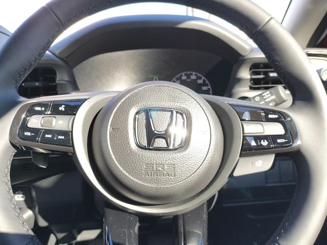 ヴェゼル ｅ：ＨＥＶ　Ｚ　新車　未登録車　車検３年　保証３年　ホンダディーラー展示車　オーディオレス　シートヒーター　ハンズフリーアクセスパワーテールゲート　１８インチアルミホイール　コンビシート　本革巻きステアリング（16枚目）