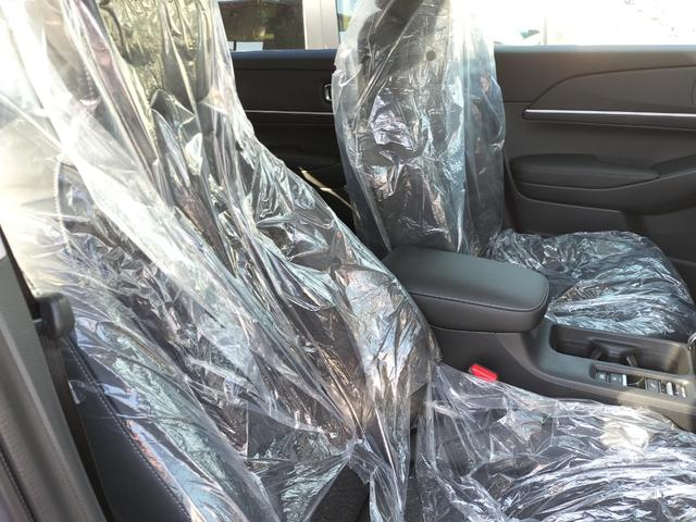 ヴェゼル ｅ：ＨＥＶ　Ｚ　新車　未登録車　車検３年　保証３年　ホンダディーラー展示車　オーディオレス　シートヒーター　ハンズフリーアクセスパワーテールゲート　１８インチアルミホイール　コンビシート　本革巻きステアリング（30枚目）