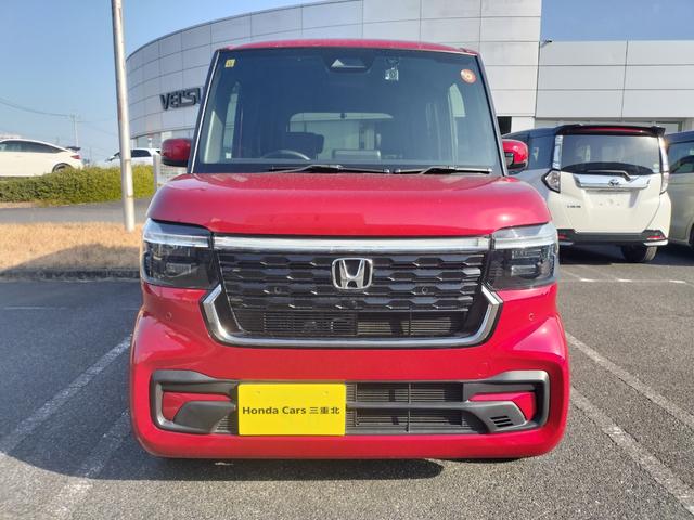 Ｎ－ＢＯＸカスタム コーディネートスタイル　ホンダディーラー試乗車　代車　ディスプレイオーディオ　駐車監視機能付き前後ドラレコ　シートヒーター　ノンターボ車　両側電動スライドドア　コーディネートスタイル　１４インチアルミホイール（7枚目）