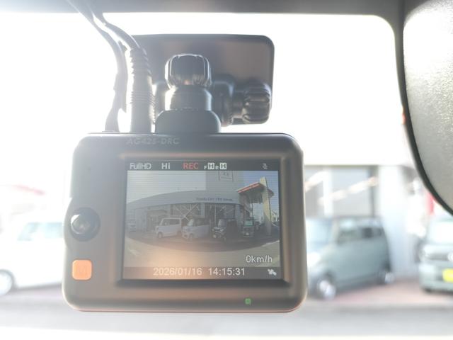 Ｎ－ＢＯＸカスタム コーディネートスタイル　ホンダディーラー試乗車　代車　ディスプレイオーディオ　駐車監視機能付き前後ドラレコ　シートヒーター　ノンターボ車　両側電動スライドドア　コーディネートスタイル　１４インチアルミホイール（14枚目）