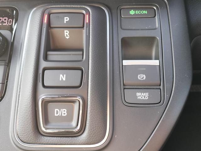 ���[�^�[�X�|�[�c�̊X�O�d���鎭�s�̒��S���ɗ��n���Ă���܂��B�鎭�����ʃ������ɂ���X�܂ł���