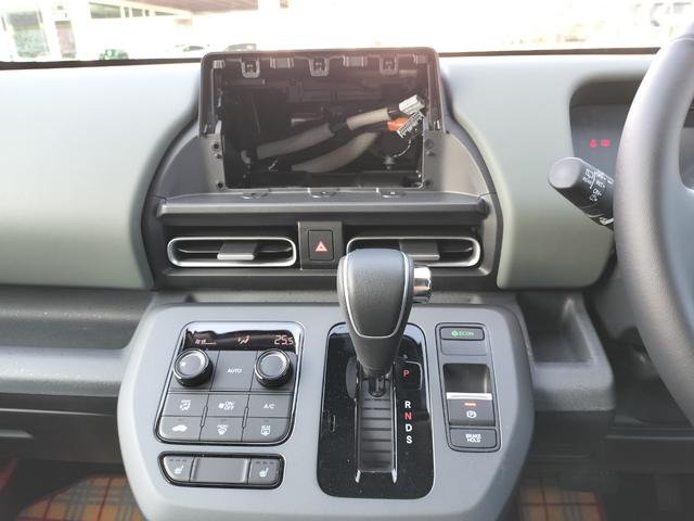 フリード クロスター 新車 展示車 ホンダディーラー販売 5人乗り クロスター オーディオレス 2列目6:4分割可倒式シート コンビシート 運転席&助手席シートヒーター 15インチアルミホイール ガソリン車 国内未登録車(12枚目)