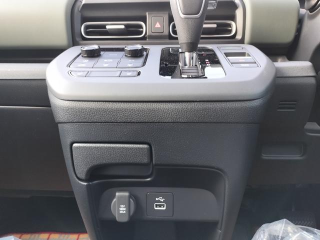 フリード クロスター 新車 展示車 ホンダディーラー販売 5人乗り クロスター オーディオレス 2列目6:4分割可倒式シート コンビシート 運転席&助手席シートヒーター 15インチアルミホイール ガソリン車 国内未登録車(17枚目)