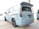 ステップワゴン ｅＨＥＶスパーダプレミアムラインブラックエディション　新車　未登録車　展示車　オーディオレス　マルチビューカメラシステム運転席＆助手席＆２列目シートヒーター　二列目オットマン　コンビシート　プレミアムラインブラックエディション（7枚目）