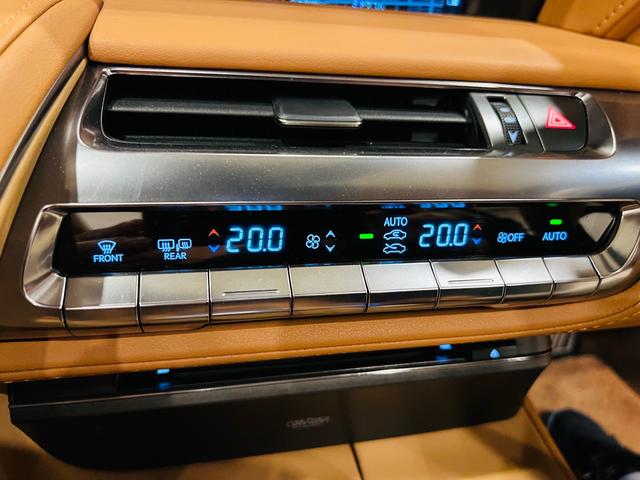 ＬＣ ＬＣ５００　コンバーチブル　走行５８００キロ　マークレビンソン　ｍｏｄｅｌｉｓｔａエアロ　社外セキュリティ　ブラウン内装　ブラックソフトトップ　ヘッドアップディスプレイ　禁煙車　２１インチオプションアルミホイール（38枚目）