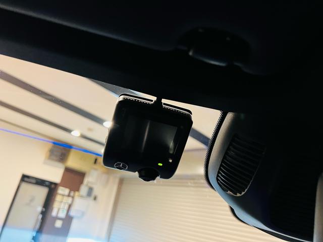 ＧＬＣ ＧＬＣ６３　Ｓ　Ｅ　パフォーマンス　走行２０００キロ　新車保証　ＬＥＤヘッドライト　ＴＶ　アイドリングストップ　クルーズコントロール　コネクテッド機能　サイドカメラ　サンルーフ・ガラスルーフ　シートエアコン　シートヒーター（75枚目）