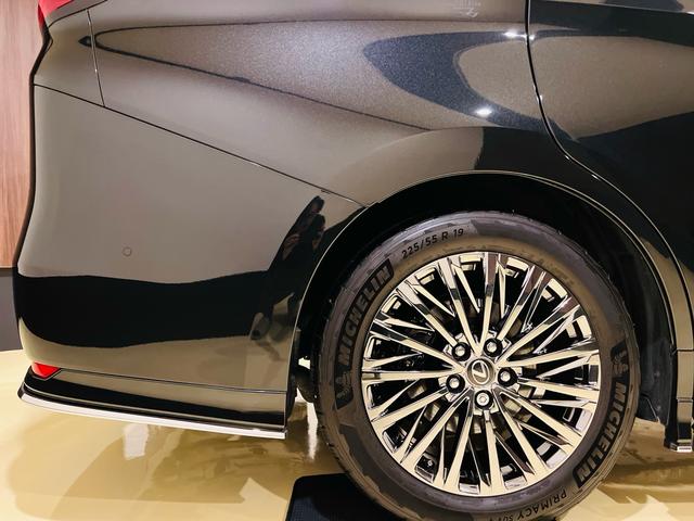 ＬＭ ＬＭ５００ｈ　エグゼクティブ　ワンオーナー　禁煙車　ＯＰモデリリスタエアロ　ＯＰパフォーマンスダンパーＰｌｕｓ　ＯＰ寒冷地仕様　ＯＰシグネーチャメッキエクステリア　ＯＰパーテション漆パネル　ＯＰレクサスコート　ＯＰカーテン（22枚目）