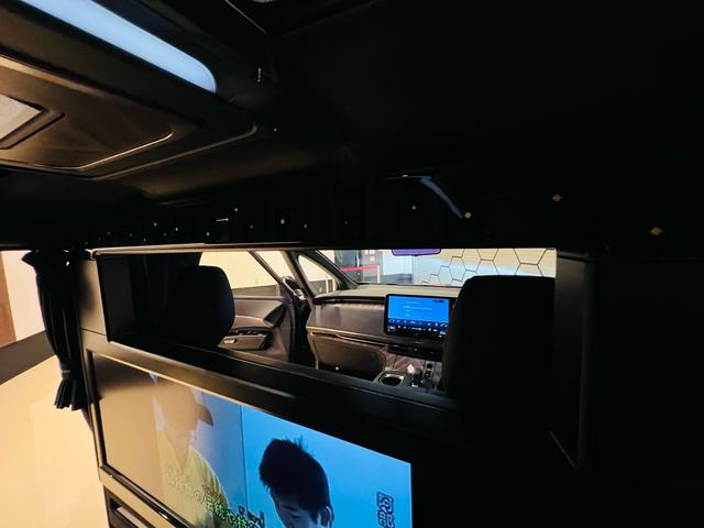 ＬＭ ＬＭ５００ｈ　エグゼクティブ　ワンオーナー　禁煙車　ＯＰモデリリスタエアロ　ＯＰパフォーマンスダンパーＰｌｕｓ　ＯＰ寒冷地仕様　ＯＰシグネーチャメッキエクステリア　ＯＰパーテション漆パネル　ＯＰレクサスコート　ＯＰカーテン（46枚目）