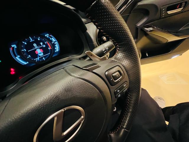 ＩＳ ＩＳ５００　Ｆスポーツパフォーマンス　ファーストエデション　マークレビンソン　サンルーフ　ローダウンサスペンション　オレンジキャリパー　エアロダイナミスクミラー　フロアマット　鍛造１９インチホイール　純正エンジンスターター　リアスポイラー（40枚目）