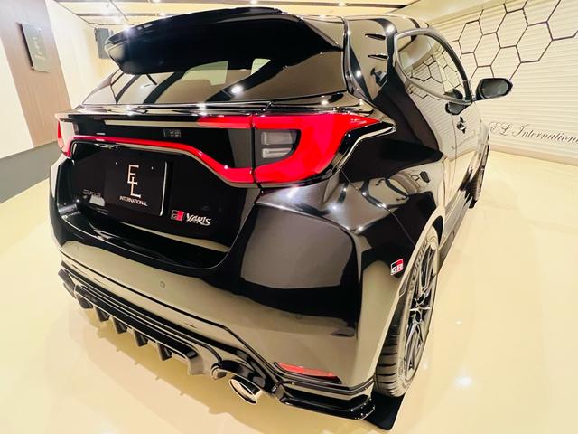 ＧＲヤリス ＲＺ　ハイパフォーマンス　ＧＲフルエアロＰＫＧ　新品車庫調　新品ワイトレ　コンフォートＰＫＧ　　クーリングＰＫＧ　　ｐｅｒｆｏｒｍａｎｃｅダンパー　エアロスタビライジング　ＧＲカーボンインテリアＰＫＧ　カーボンルーフ（14枚目）