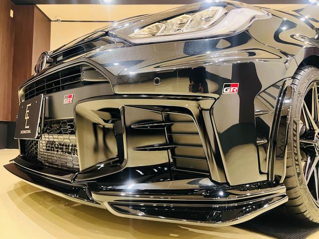 ＧＲヤリス ＲＺ　ハイパフォーマンス　ＧＲフルエアロＰＫＧ　新品車庫調　新品ワイトレ　コンフォートＰＫＧ　　クーリングＰＫＧ　　ｐｅｒｆｏｒｍａｎｃｅダンパー　エアロスタビライジング　ＧＲカーボンインテリアＰＫＧ　カーボンルーフ（18枚目）