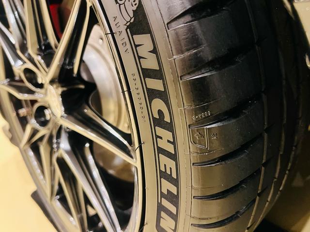 ＧＲヤリス ＲＺ　ハイパフォーマンス　ＧＲフルエアロＰＫＧ　新品車庫調　新品ワイトレ　コンフォートＰＫＧ　　クーリングＰＫＧ　　ｐｅｒｆｏｒｍａｎｃｅダンパー　エアロスタビライジング　ＧＲカーボンインテリアＰＫＧ　カーボンルーフ（27枚目）