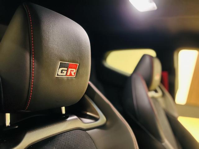 ＧＲヤリス ＲＺ　ハイパフォーマンス　ＧＲフルエアロＰＫＧ　新品車庫調　新品ワイトレ　コンフォートＰＫＧ　　クーリングＰＫＧ　　ｐｅｒｆｏｒｍａｎｃｅダンパー　エアロスタビライジング　ＧＲカーボンインテリアＰＫＧ　カーボンルーフ（44枚目）