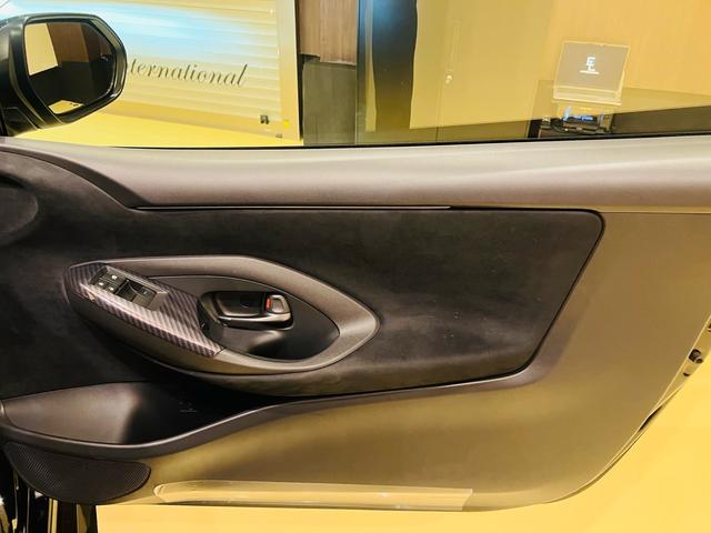 ＧＲヤリス ＲＺ　ハイパフォーマンス　ＧＲフルエアロＰＫＧ　新品車庫調　新品ワイトレ　コンフォートＰＫＧ　　クーリングＰＫＧ　　ｐｅｒｆｏｒｍａｎｃｅダンパー　エアロスタビライジング　ＧＲカーボンインテリアＰＫＧ　カーボンルーフ（46枚目）