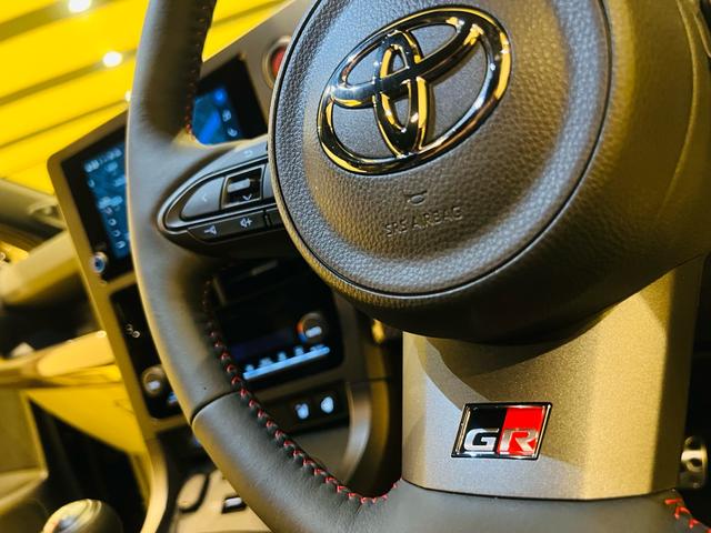 ＧＲヤリス ＲＺ　ハイパフォーマンス　ＧＲフルエアロＰＫＧ　新品車庫調　新品ワイトレ　コンフォートＰＫＧ　　クーリングＰＫＧ　　ｐｅｒｆｏｒｍａｎｃｅダンパー　エアロスタビライジング　ＧＲカーボンインテリアＰＫＧ　カーボンルーフ（54枚目）