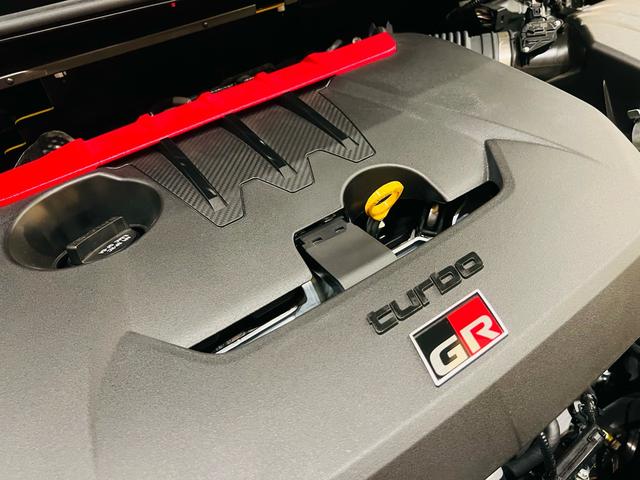 ＧＲヤリス ＲＺ　ハイパフォーマンス　ＧＲフルエアロＰＫＧ　新品車庫調　新品ワイトレ　コンフォートＰＫＧ　　クーリングＰＫＧ　　ｐｅｒｆｏｒｍａｎｃｅダンパー　エアロスタビライジング　ＧＲカーボンインテリアＰＫＧ　カーボンルーフ（78枚目）