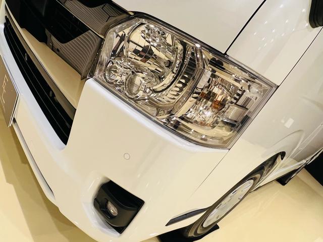 ハイエースバン スーパーＧＬ　ダークプライムＩＩ　両側パワースライドドア　登録済未使用車　パノラミックビューモニター　デジタルインナーミラー　ハーフレザーシート　ＬＥＤヘッドライト　インテリアジェントクリアランスソナー　スマートキー　新車保証（10枚目）
