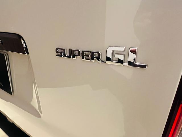 ハイエースバン スーパーＧＬ　ダークプライムＩＩ　両側パワースライドドア　登録済未使用車　パノラミックビューモニター　デジタルインナーミラー　ハーフレザーシート　ＬＥＤヘッドライト　インテリアジェントクリアランスソナー　スマートキー　新車保証（17枚目）