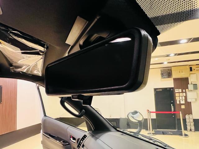 ハイエースバン スーパーＧＬ　ダークプライムＩＩ　両側パワースライドドア　登録済未使用車　パノラミックビューモニター　デジタルインナーミラー　ハーフレザーシート　ＬＥＤヘッドライト　インテリアジェントクリアランスソナー　スマートキー　新車保証（34枚目）