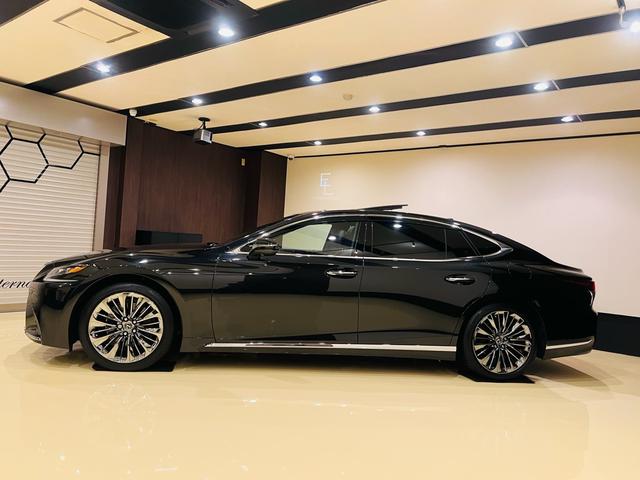 ＬＳ ＬＳ５００　エグゼクティブ　４ＷＤ　ツインターボ　ワンオーナー　サンルーフ　リアエンターテイメントシステム　マークレビンソンシステム　レーダー探知機　テレビ　ナビ　ＥＴＣ　ベンチレーション　デジダルインナーミラー　フル装備（5枚目）