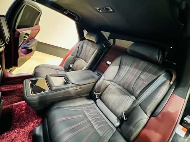 ＬＳ ＬＳ５００　エグゼクティブ　４ＷＤ　ツインターボ　ワンオーナー　サンルーフ　リアエンターテイメントシステム　マークレビンソンシステム　レーダー探知機　テレビ　ナビ　ＥＴＣ　ベンチレーション　デジダルインナーミラー　フル装備（58枚目）
