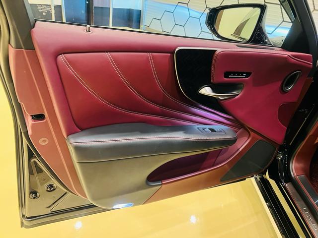 ＬＳ ＬＳ５００　エグゼクティブ　４ＷＤ　ツインターボ　ワンオーナー　サンルーフ　リアエンターテイメントシステム　マークレビンソンシステム　レーダー探知機　テレビ　ナビ　ＥＴＣ　ベンチレーション　デジダルインナーミラー　フル装備（61枚目）