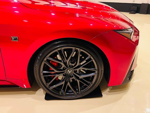 ＩＳ ＩＳ５００　Ｆスポーツパフォーマンス　マークレビンソン　新品ＲＳＲ車高調　ワイトレ　寒冷地仕様　ムーンルーフ　ワンオーナー禁煙車　オプションカラー　オレンジキャリパー　ナビ　テレビ　ＥＴＣ　パノラマビュー　新車保証（19枚目）
