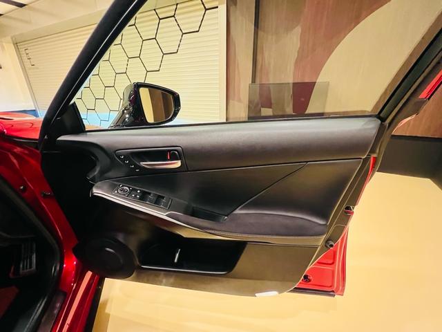 ＩＳ ＩＳ５００　Ｆスポーツパフォーマンス　マークレビンソン　新品ＲＳＲ車高調　ワイトレ　寒冷地仕様　ムーンルーフ　ワンオーナー禁煙車　オプションカラー　オレンジキャリパー　ナビ　テレビ　ＥＴＣ　パノラマビュー　新車保証（32枚目）