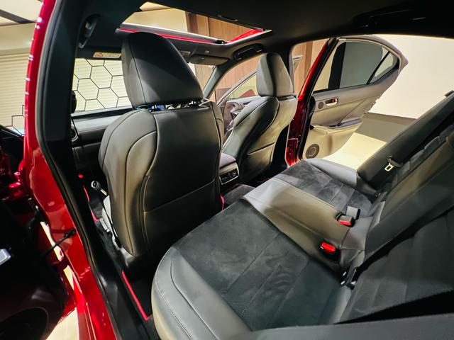 ＩＳ ＩＳ５００　Ｆスポーツパフォーマンス　マークレビンソン　新品ＲＳＲ車高調　ワイトレ　寒冷地仕様　ムーンルーフ　ワンオーナー禁煙車　オプションカラー　オレンジキャリパー　ナビ　テレビ　ＥＴＣ　パノラマビュー　新車保証（50枚目）