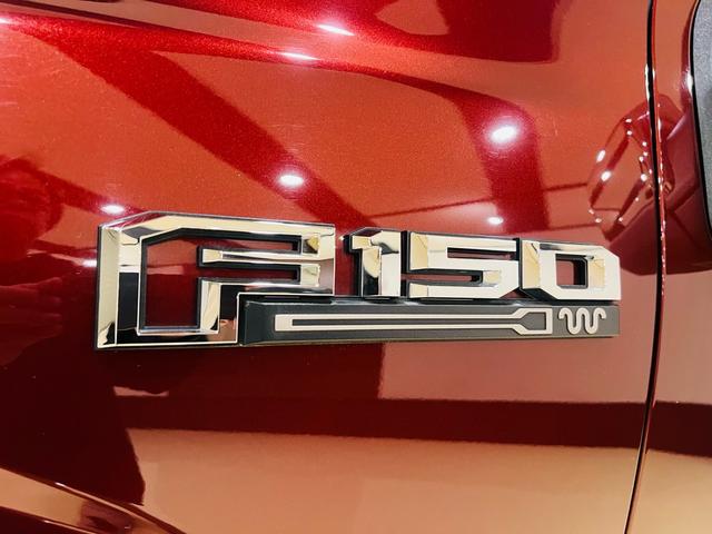 F-150 キングランチ 新車並行 V8 5000CC 4WD 大型サンルーフ キングランチ専用インテリア 360度カメラ オートステップ ハードトノカバー マッサージシート シートエアコン ヒッチメンバー ETC(17枚目)