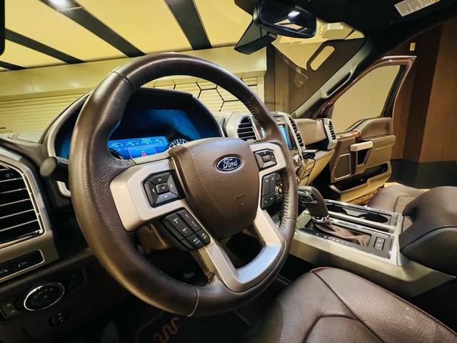 F-150 キングランチ 新車並行 V8 5000CC 4WD 大型サンルーフ キングランチ専用インテリア 360度カメラ オートステップ ハードトノカバー マッサージシート シートエアコン ヒッチメンバー ETC(47枚目)