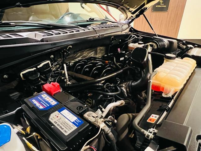 F-150 キングランチ 新車並行 V8 5000CC 4WD 大型サンルーフ キングランチ専用インテリア 360度カメラ オートステップ ハードトノカバー マッサージシート シートエアコン ヒッチメンバー ETC(80枚目)